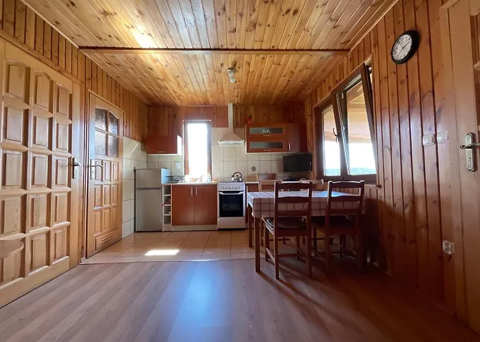 农家乐 Agrodomek Lowyn